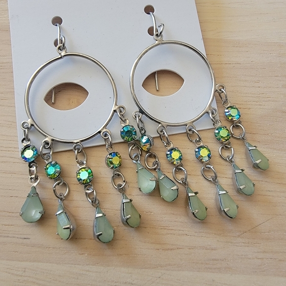 Ethyl and Myrtle Costume Dangle Hoop Earrings Green - Picture 2 of 2